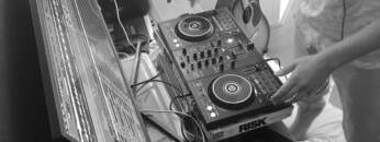 Classic House mix (DJ Hell, Deep Dish, Underworld, Felix da