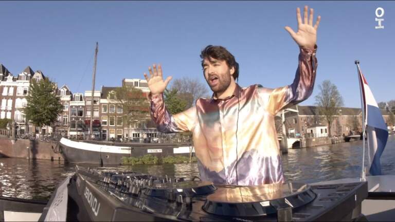 Oliver Heldens Live on a Boat from sunny Amsterdam #RoomServiceFest DJ Set