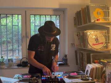 Live Vinyl Dj Set of Funky Classic and French House