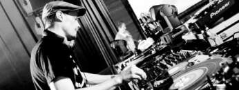 Cari Lekebusch Mojo’s Friday 100% Techno RadioShow #013 21 04