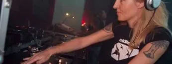 Miss Djax @ Live Quest 2001