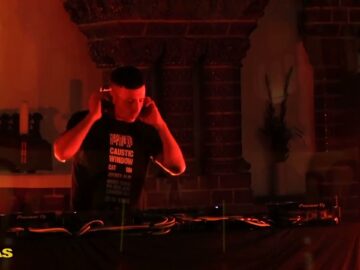 Leiras w/ @roomlabroomtrax