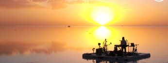 FKJ live at Salar de Uyuni in Bolivia for Cercle