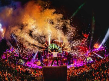 Dimitri Vegas & Like Mike – Live At Tomorrowland 2019