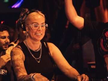 SAM DIVINE Live @ Carpe Diem Beach [House Mix]