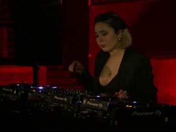 United We Stream Tbilisi #18 | Nicole