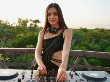 Korolova @ Tulum (Mexico) [Melodic Techno & Progressive House Mix]